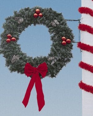 3' Deluxe Garland Wreath Pole Mount Holiday Light Display