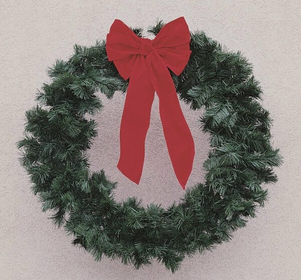 5′ Traditional Garland Wreath with Red Bow