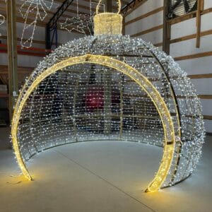 12' WALK-IN ORNAMENT