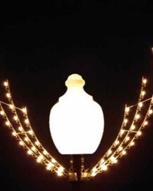 4' Lamppost Silhouette Sprigg Holiday Light Display