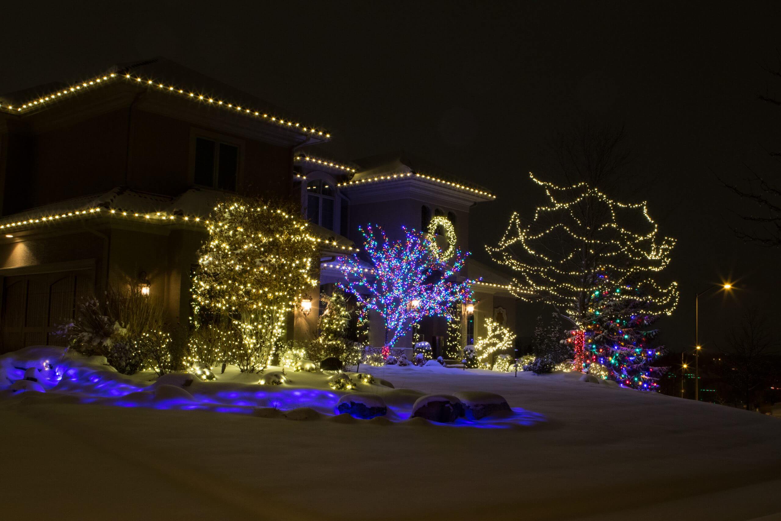 Creative Displays Unique Holiday Lighting Supplies & Designs