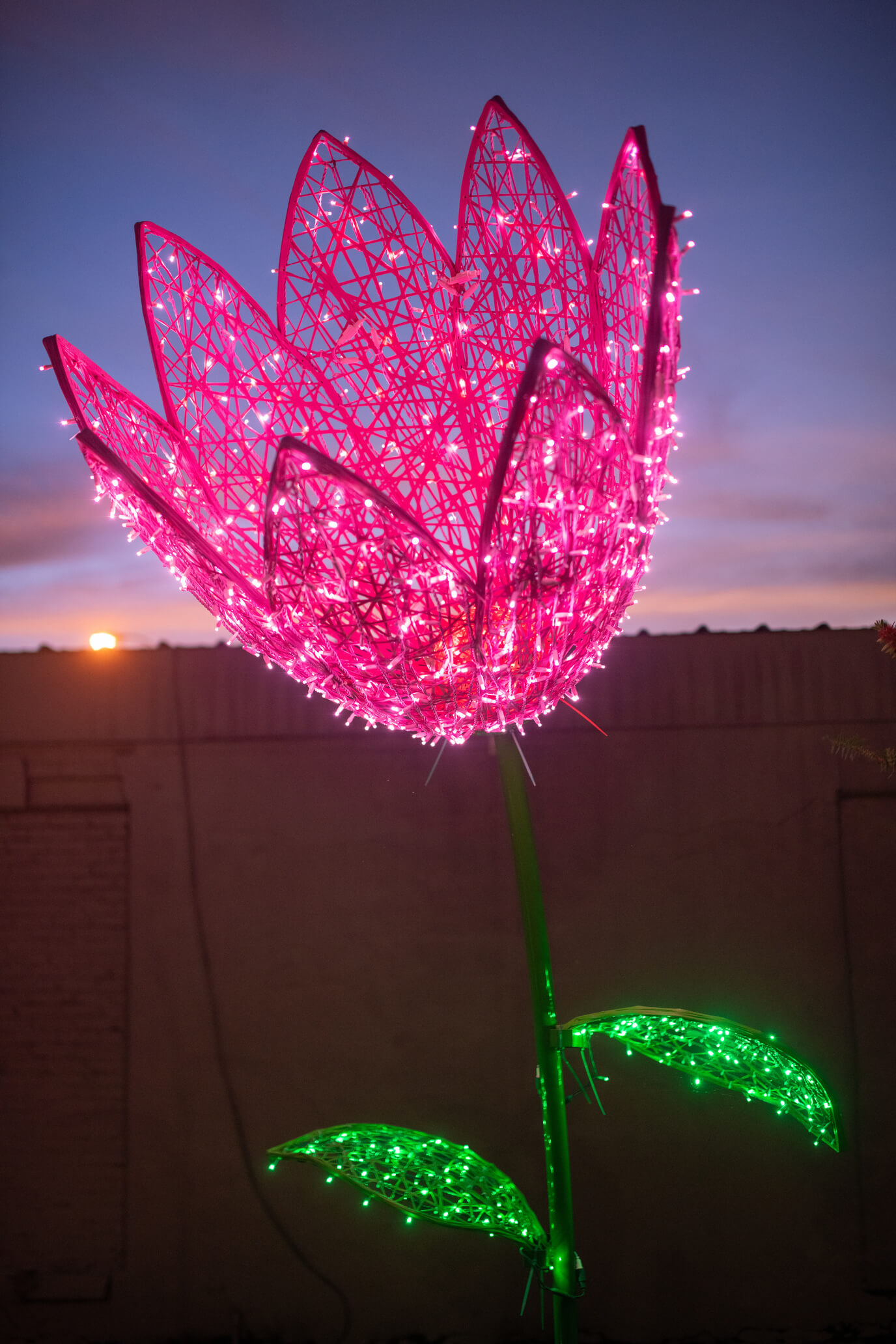 8' Oversized Flowers Dimensional Display