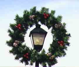 5' Lamppost Double Ring Garland Wreath