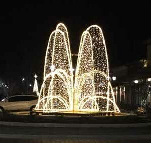20' Cascading Fountain Dimensional Display