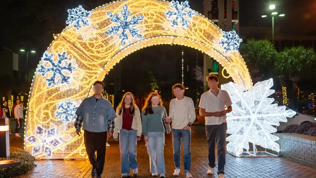 golden snowflake walkthrough arch commercial christmas decoration